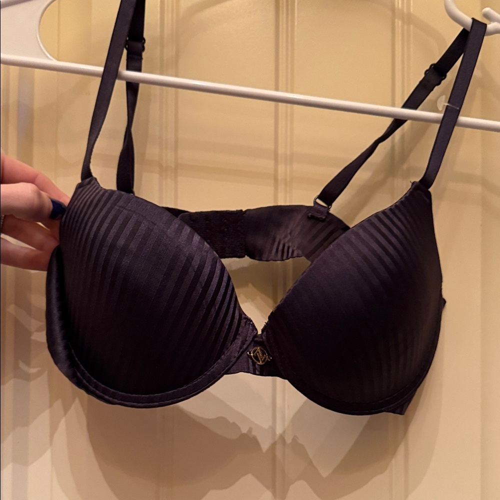 Adrienne Vittadini Black Satin Striped T-Shirt Bra